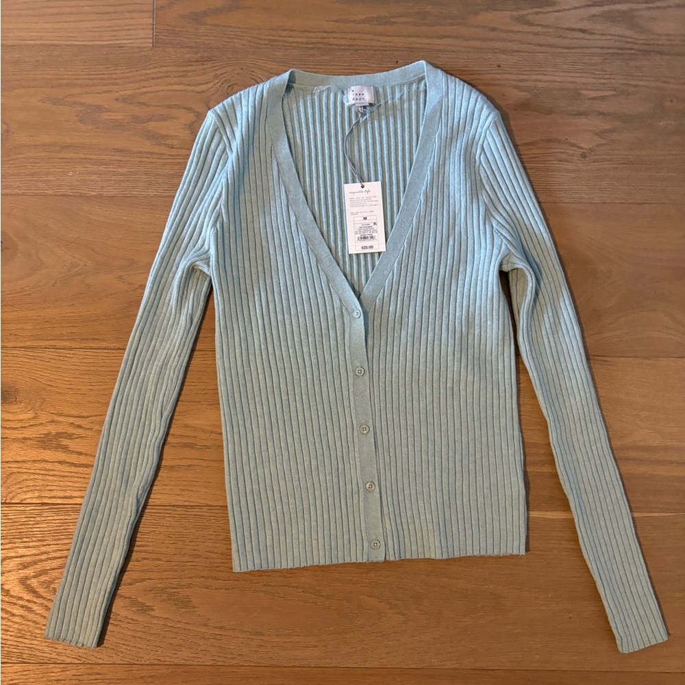A New Day Ribbed Button Up V Neck Sweater NWT - Picture 1 of 3